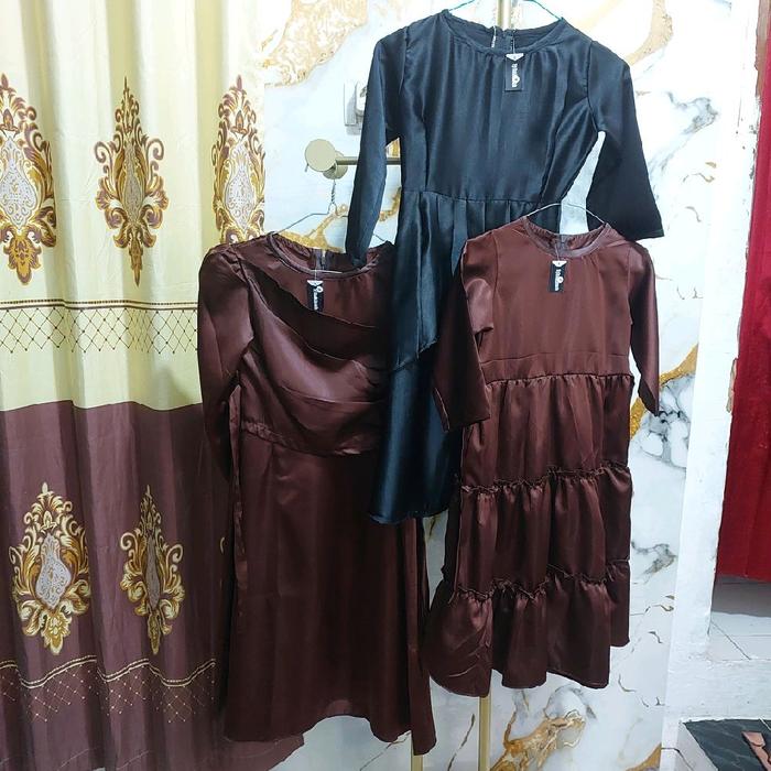 Gamis Anak-anak Cantik dan Bagus untuk Usia 4 Thun 100.000 3 Pis Nyaman dan Enak di Pake dengan Desa