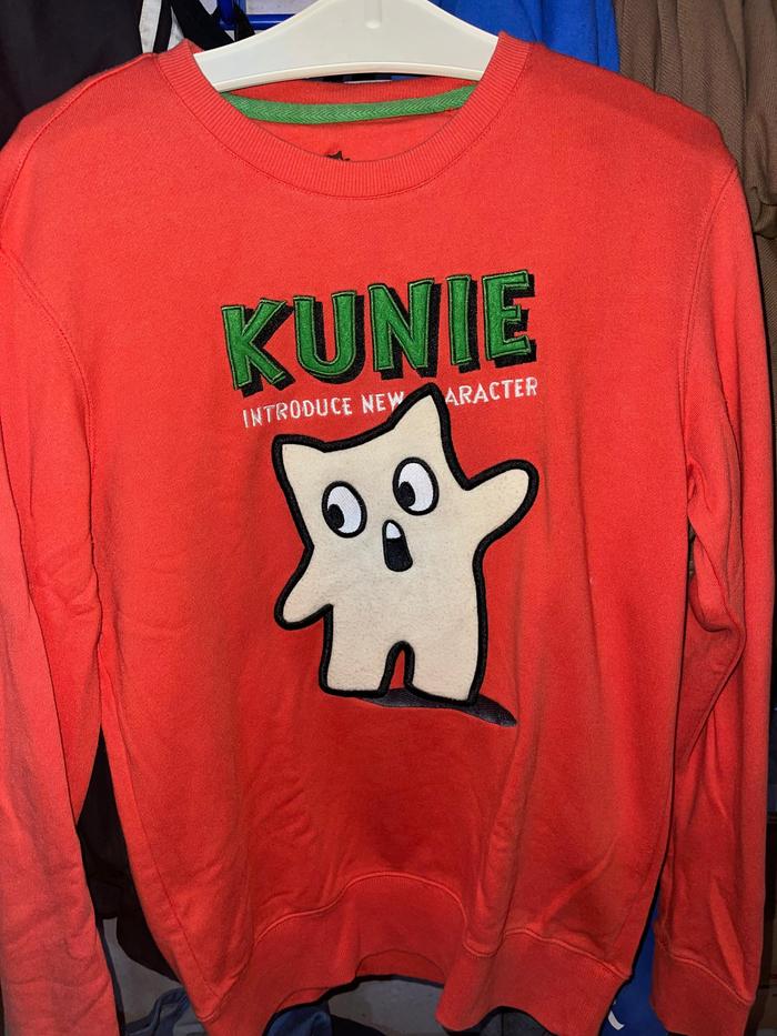 Crewneck orange  Henus Edwin