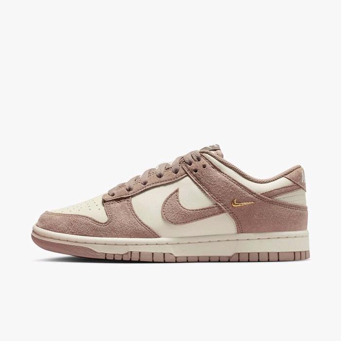 IB4417 105 Womens Nike Dunk Low Original Sneakers