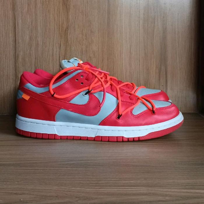 Sepatu Casual Pria Nike Dunk Low Collab OW Warna Merah Kombinasi Abu