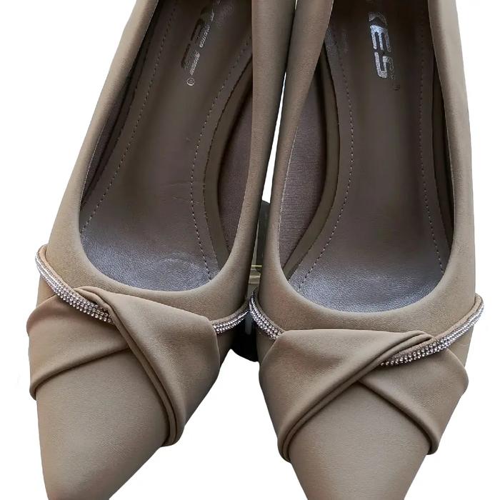 XES Sepatu Heels Pesta Elegan 5cm Mocca Preloved Nyaman Dipakai Ukuran 39 Cocok Untuk Acara Spesial 