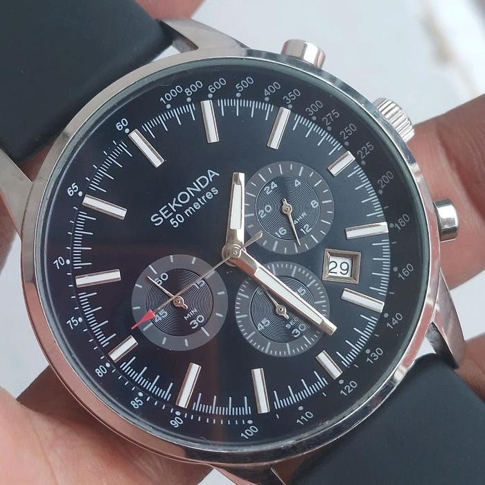 Sekonda Jam Tangan Pria Chronograph 50 Meters Tali rubber Hitam Tampilan Numerik Elegan