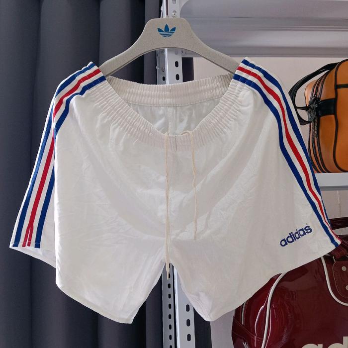 Short pants Vintage Adidas Descente template France  made in Japan