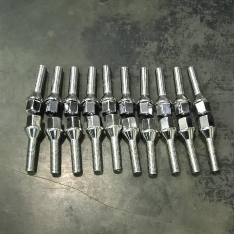 Baut Roda Mobil- Diameter 1.7 Cm Dan Panjang 17 Cm Gratisongkir