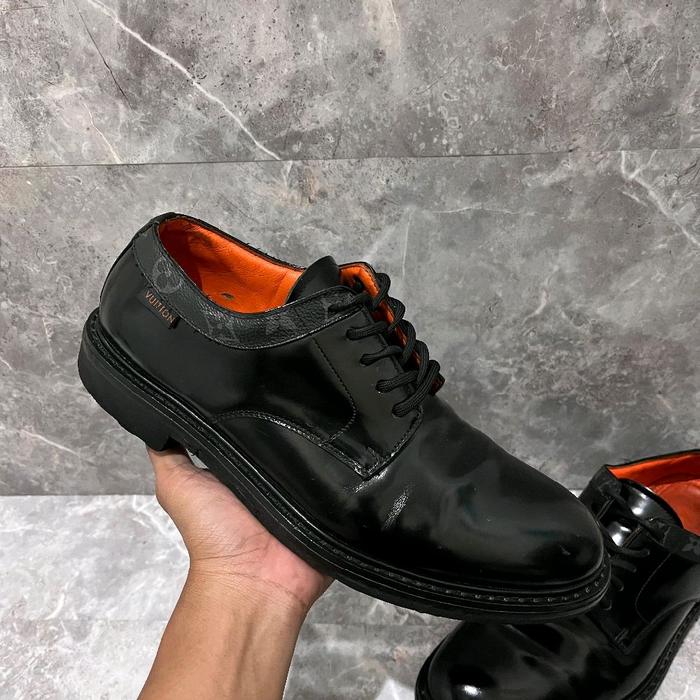 Sepatu LOUIS VUITTON Original Formal lv Bekas Second Preloved Authentic