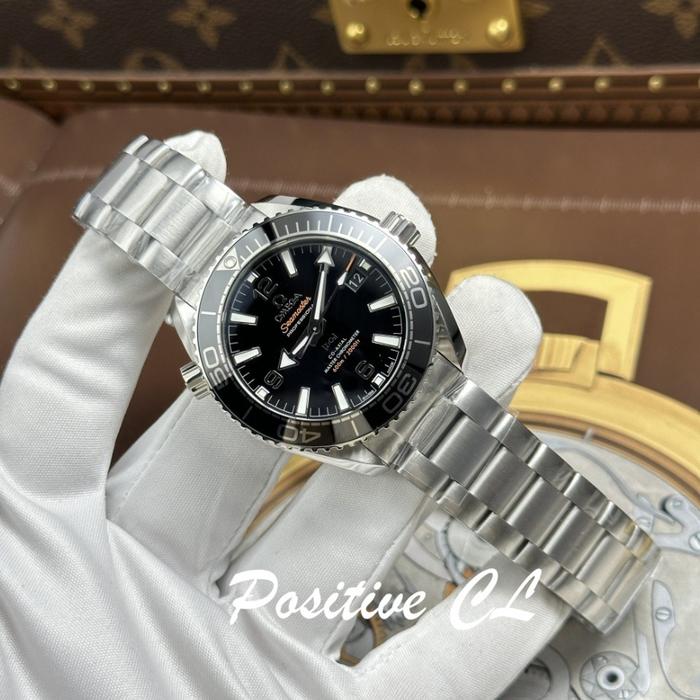 OmegaSeamaster Planet Ocean 600M Watches Black Dial Automatic Movement VS Factory