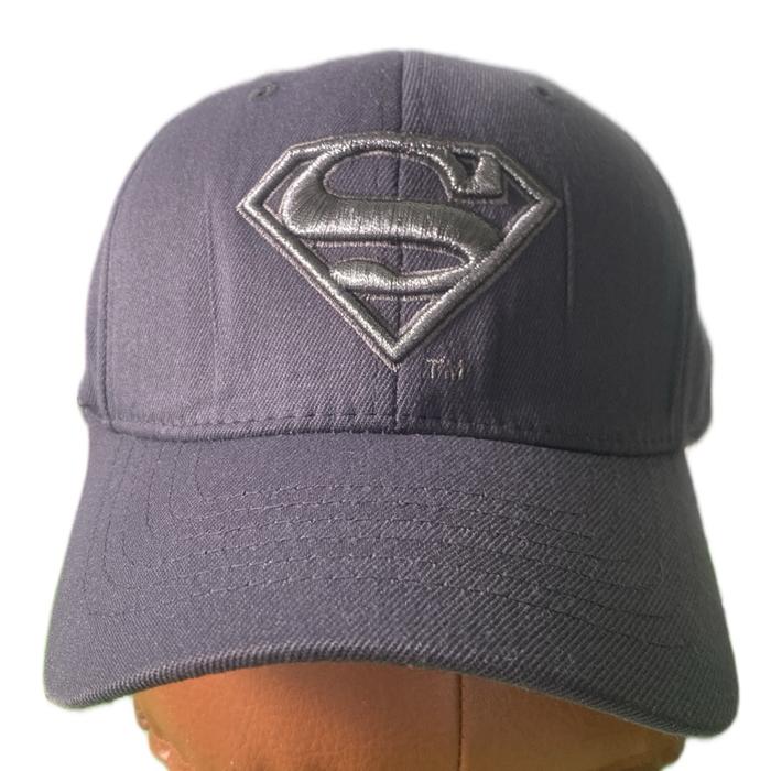 Topi second original Superman dari Warner Bros