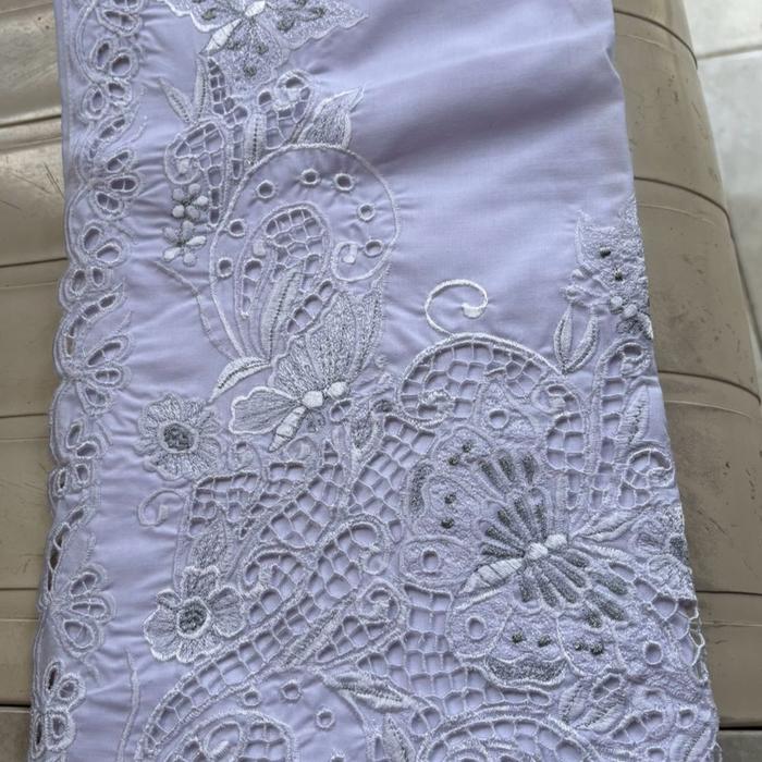 kamen putih pemangku bordir kerawang ori halus elegan dan premium motif kupu kupu  untuk pemangku yg