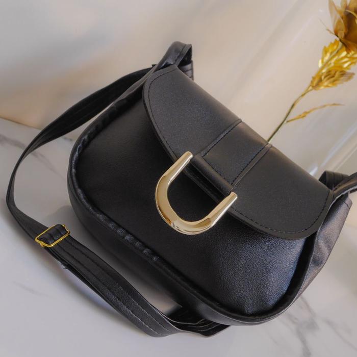 Elzi madja tabs shoulder bag