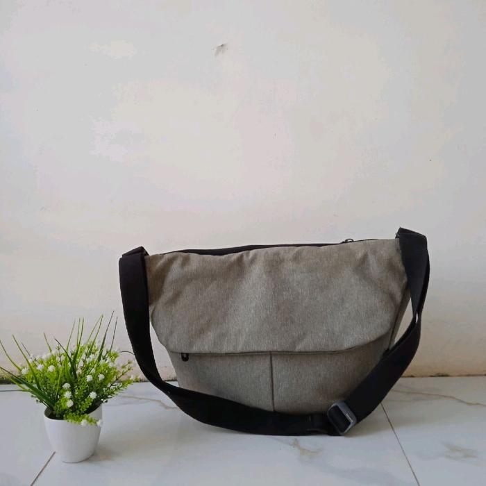 slempang pria massenger second brand original