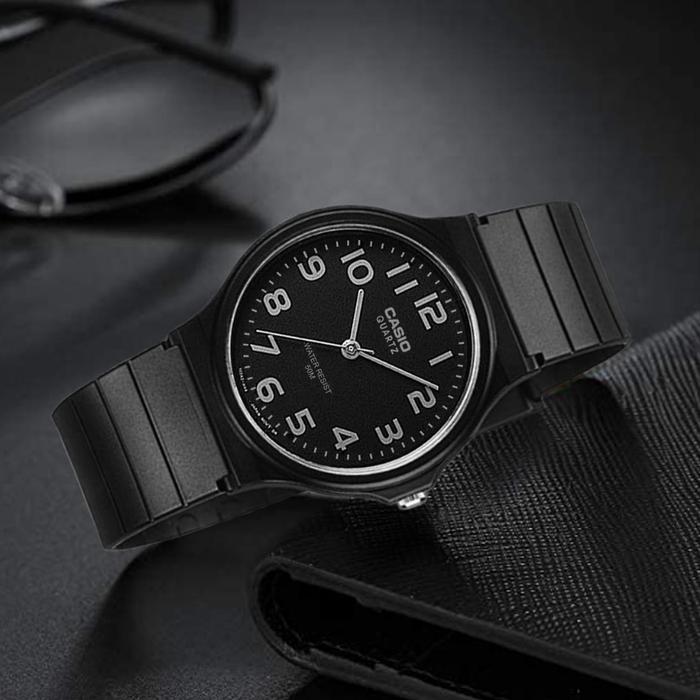 REKOMENDASI KATRI-[✅] JAM TANGAN CASIO MQ-240-7B BULAT KECIL / JAM TANGAN UNISEX PRIA/WANITA CASIO A