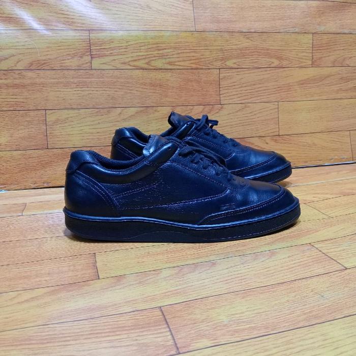 THOROGOOD  size 39/40,kulit,second,made in USA