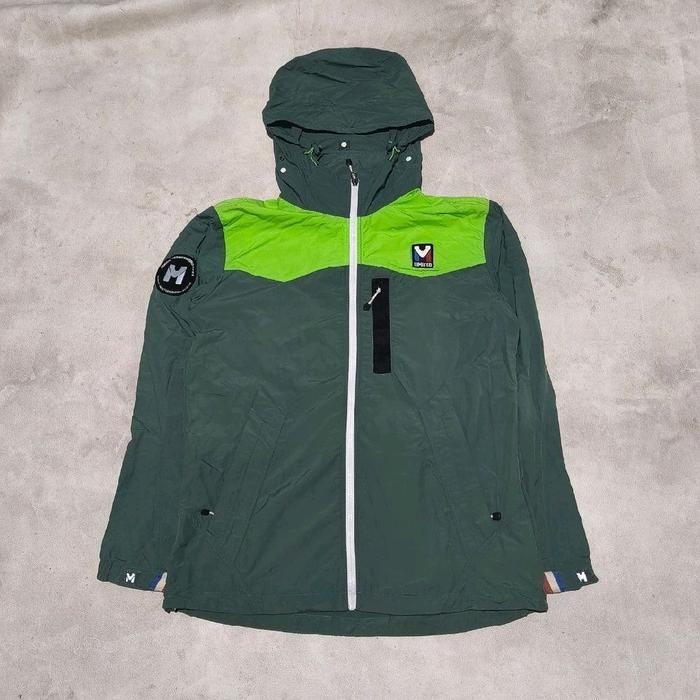 Jaket windbreaker pria mlimited hijau bekas