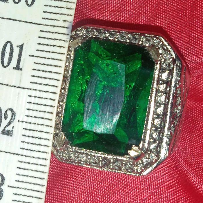 batu Tourmaline turmaline hijau jumbo  lawasan natural top Luster