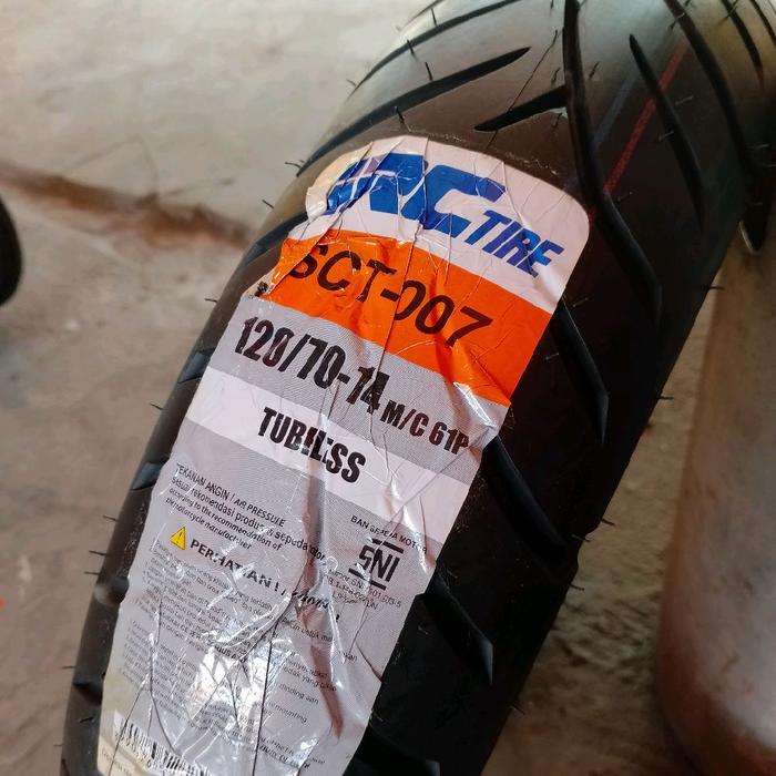 ban IRC 120/70/14 PCX Vario Nmax mio lexi