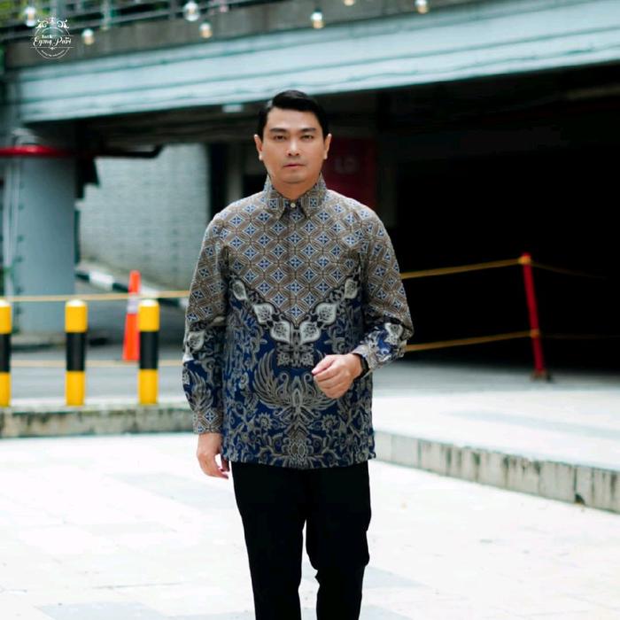 Batik Eyang Putri-Kemeja Katun Lengan Panjang