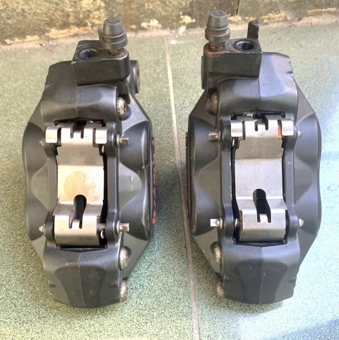 KALIPER BREMBO AXIAL 4 PISTON 2 PIN ORI