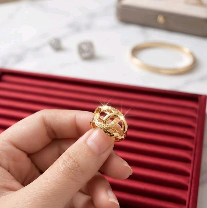 Cincin chanel imitasi mirip asli sudah dilapisi emas murni 2% anti karat anti luntur tahan tahunan