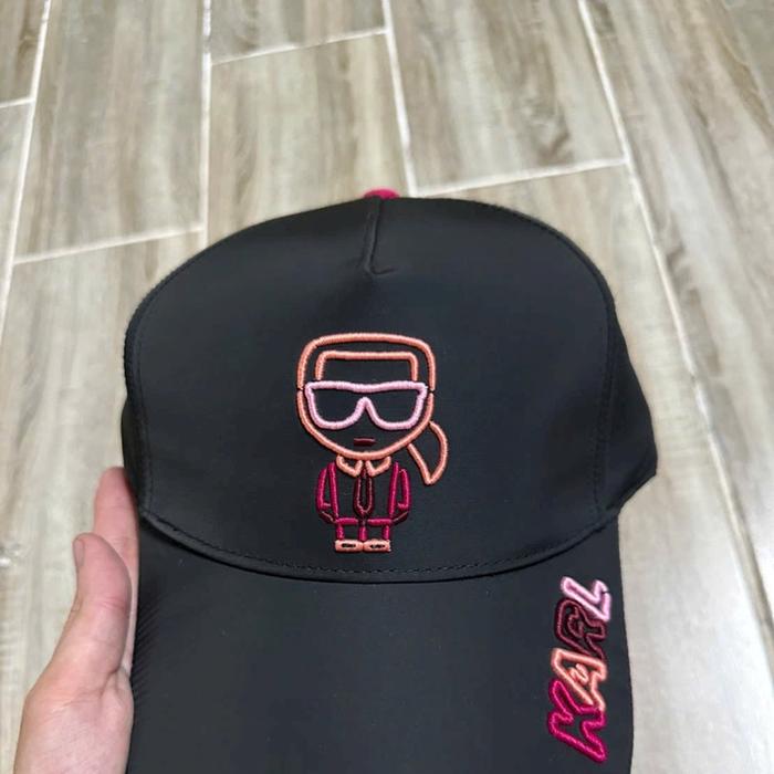 Preorder Topi Karl Lagerfeld... Original Brand New