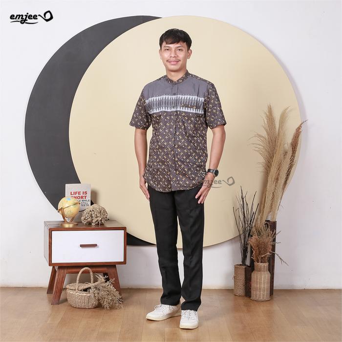 Emjee Baju Kemeja Koko Pria Dewasa Lengan Pendek Motif Bahan Katun Import Premium untuk Gaya Sehari-