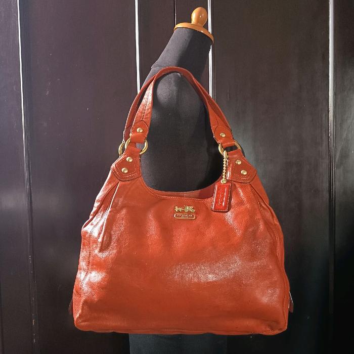 Hobo Bag / Shoulder Bag / Tas Bahu Kulit Asli Brand   C O A C H   M a d i s o n  M a g g i e  Orange