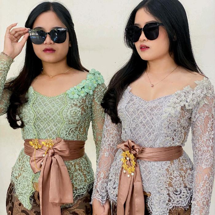 Kebaya Full Payet Rapet..