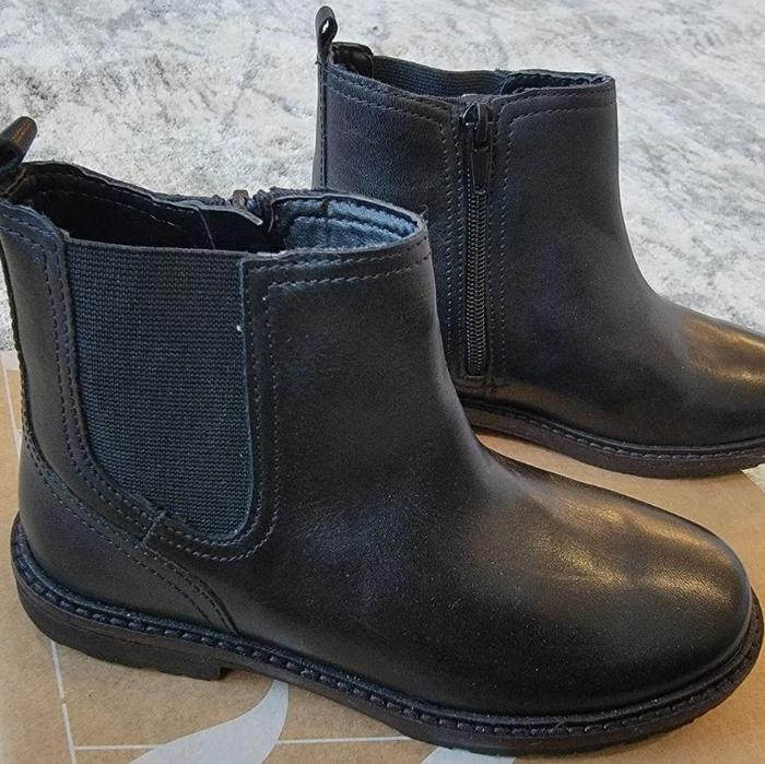 Zara Ori Boots Wanita Hitam dengan Desain Zip dan Sol Nyaman untuk Gaya Casual