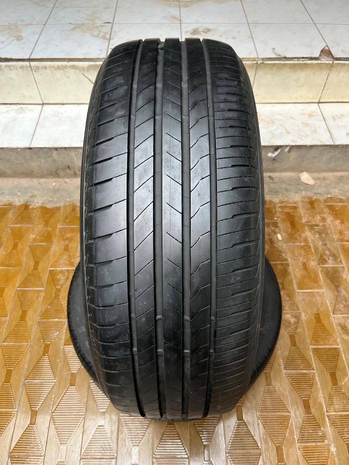 Ban Bridgestone Alenza001 235 50 r21 1Pcs