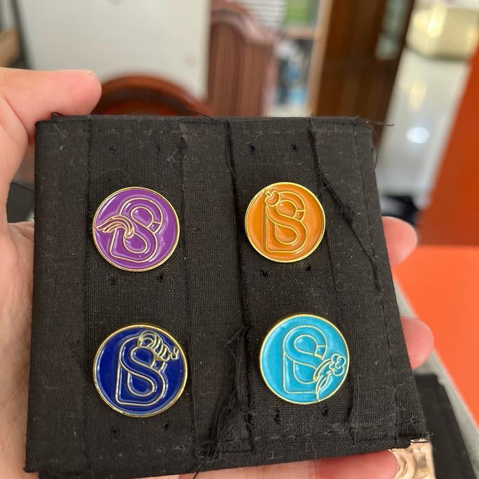 BROS BUTTONSCARVES BS/ RIAMIRANDA RM
