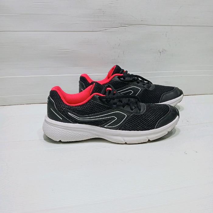 Decathlon kalenji size 38 // 240 cm,China, second