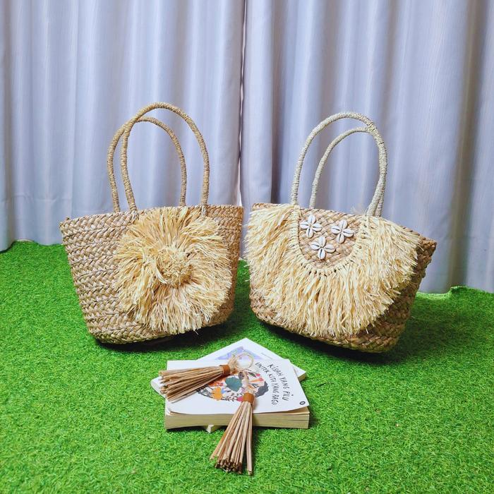 Tas Tote Bag / Hand Bag Wanita Anyaman Mendong + Hiasan Rumbai Gajih Agel | Handmade Stylish, Natura