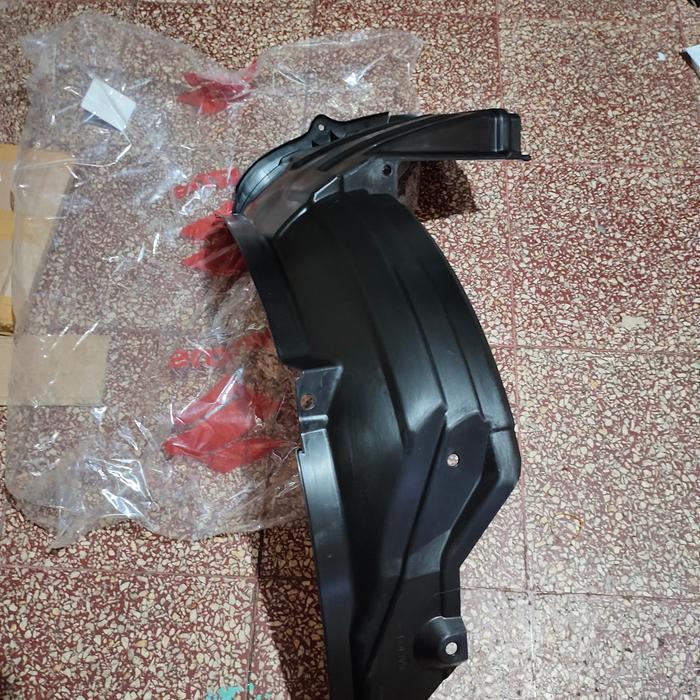 Liner Fender Suzuki Apv Arena