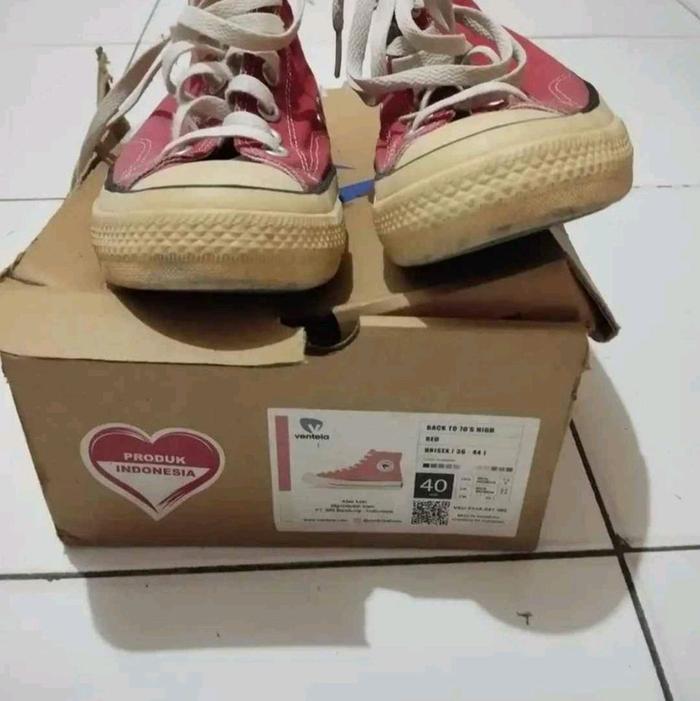 SEPATU VENTELA 70s HIGH RED