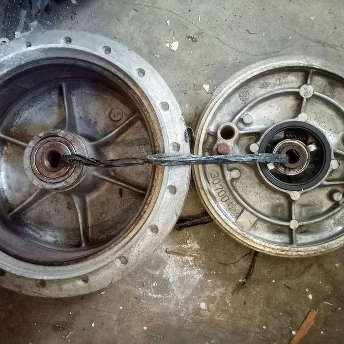 TROMOL DEPAN YAMAHA RD350