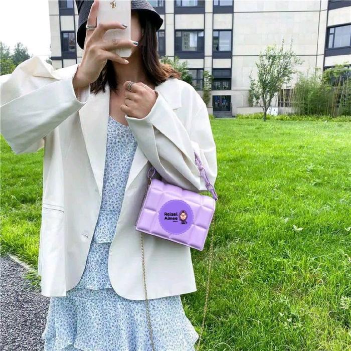 TAS SELEMPANG UNGU LILAC TALI RANTAI