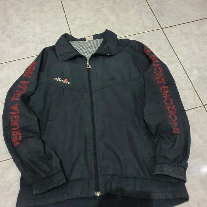 wb ellesse vintage Pria Casual