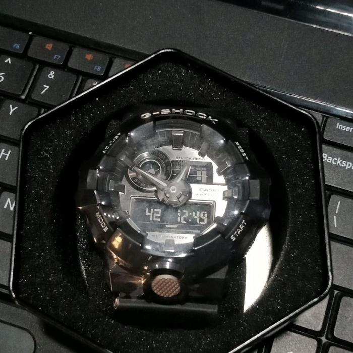jam Casio G-Shock analog dan digital GA-710-1ADR