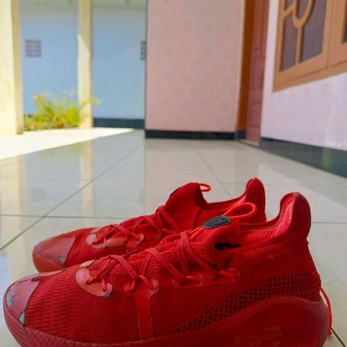 UNDER ARMOUR CURRY 6 Sepatu Olahraga Basket Size 40