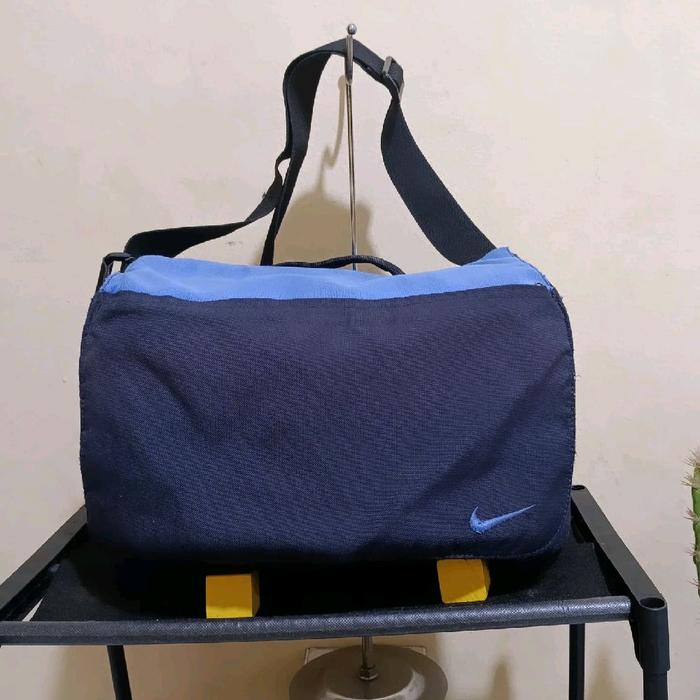Nike Two Tone Blue & Navy Messenger Bag Original