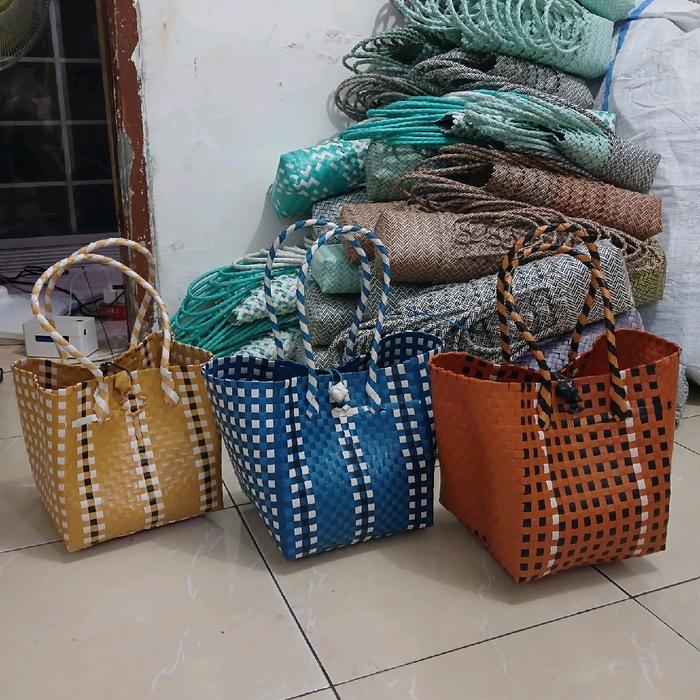 TAS BERKAT UK 22X22X25 Wanita