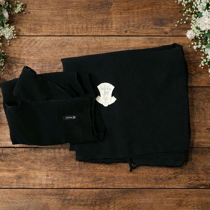 Kerudung Pasmina dan Cadar Lembut Dingin dari Kain Jet Black Asli Saudi untuk Kenyamanan Optimal