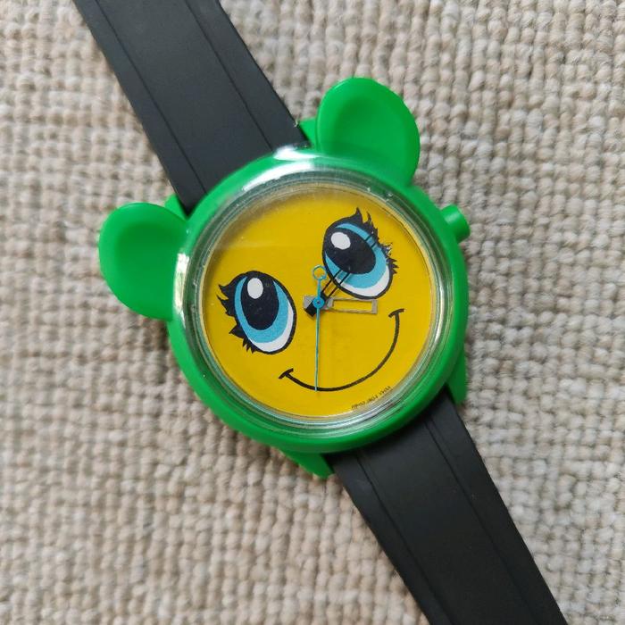 Q&Q QnQ QQ Smile Solar Jam Tangan Wanita RP02J804Y Custom Original