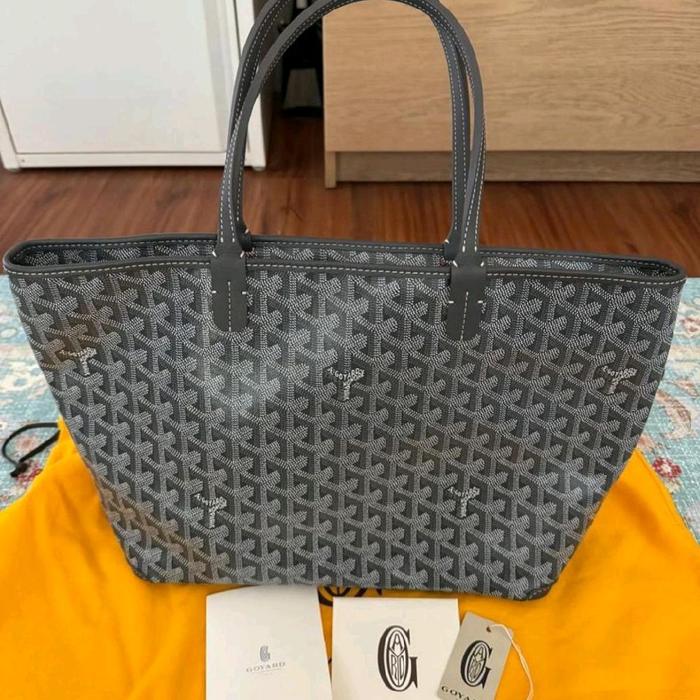 Authentic Goyard Artois PM Gray Preloved