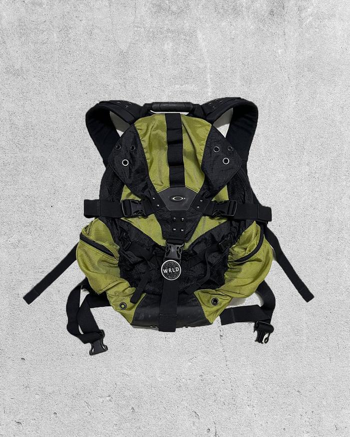 00s Vintage Oakley Bag Green icon tactical cyberpunk not salomon nike acg puma adidas