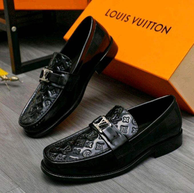SEPATU PRIA CASUAL LOAFER IMPORT LV'5645 BRANDED MIROR