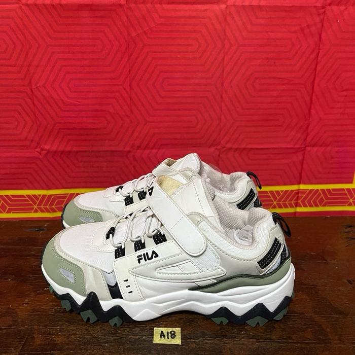 Sepatu second ori fila oakmont TR size 36.5