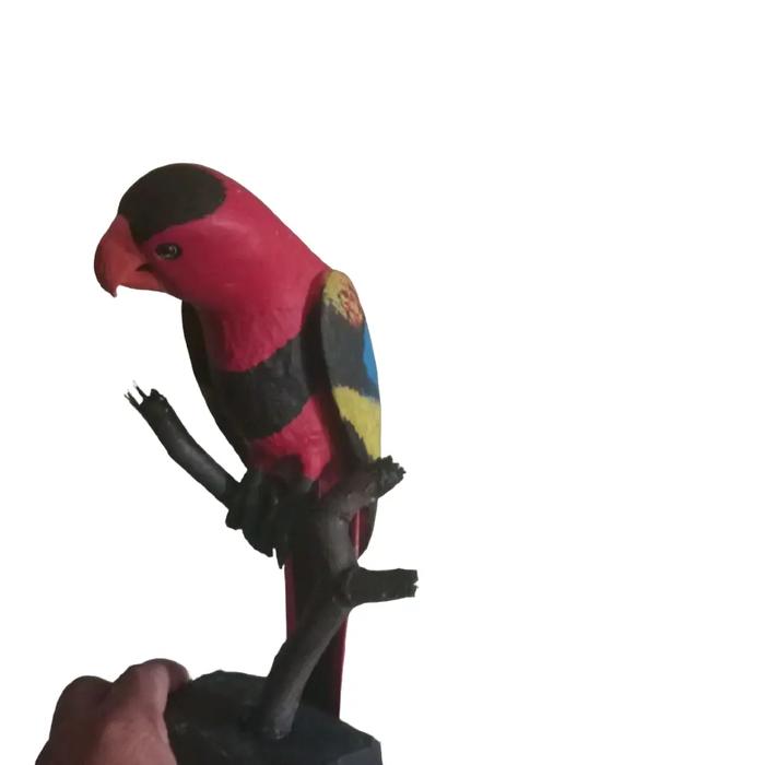 replika hiasan burung nuri