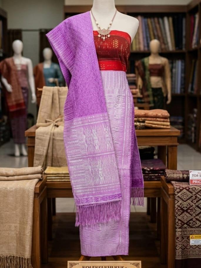 songket tumtuman purada kain tenun Tarutung Bersambung