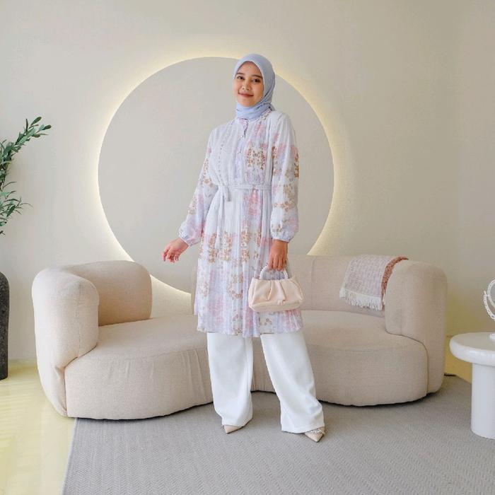 Camelia Tunik Motif Wanita