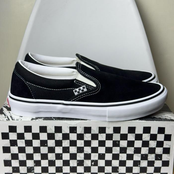 Vans Slip-On SkateBoarding Black White - Resmi PT Navya